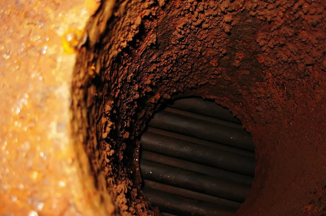 分析電偶腐蝕的特征和影響因素